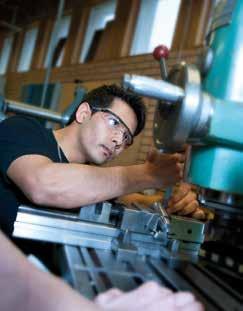 INDUSTRITEKNISKA PROGRAMMET LÄS MER PÅ SKOLORNAS WEBBPLATSER KUNSKAPSKÄLLAN PRODUKT- OCH MASKINTEKNIK Profil: IMI Hydronic Engineering Profil: Strängbetong Herrljunga (endast som lärling) MARKS