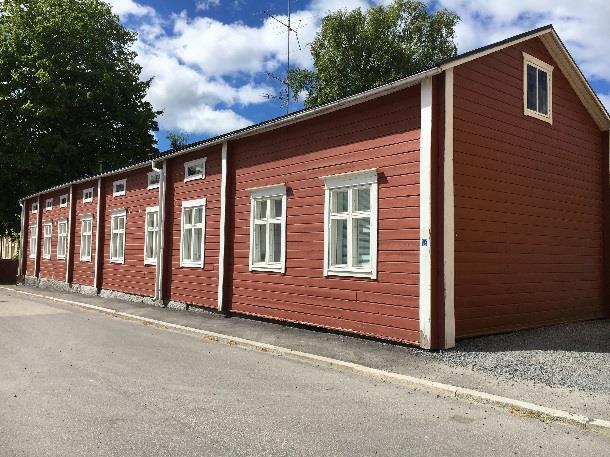 Inom berörda planläggningsområde finns 2 skyddade byggnader (sr) i gällande detaljplan, närmare info, se punkt 5.8 5.