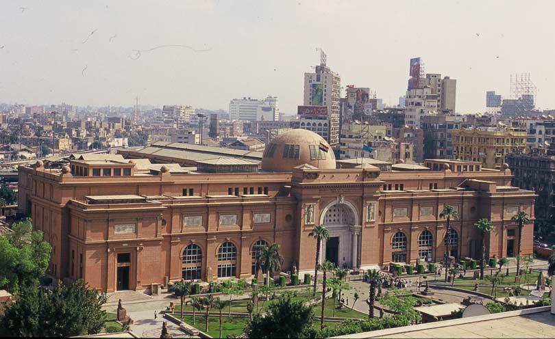 Dagen avslutas på det egyptiska museet som stod färdigt år 1902, på sin tid världens modernaste museum.