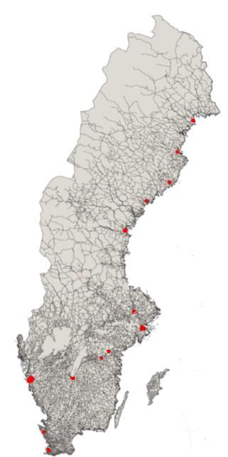 Figur 17. Tätorter och områden som omfattas av åtgärdsprogram för MKN för kvävedioxid och/eller PM10 (röda). Det finns stora osäkerheter hur många personer som exponeras för luftföroreningar.