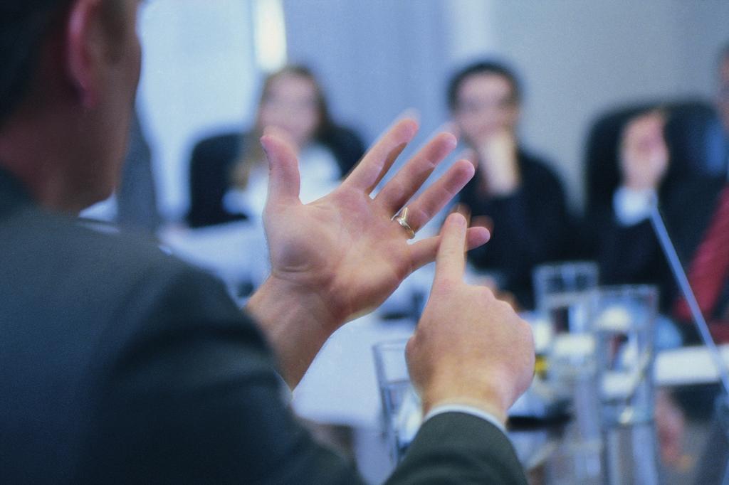 Vad säger diskrimineringslagen? Diskrimineringslagen kräver att alla osakliga löneskillnader rättas till.