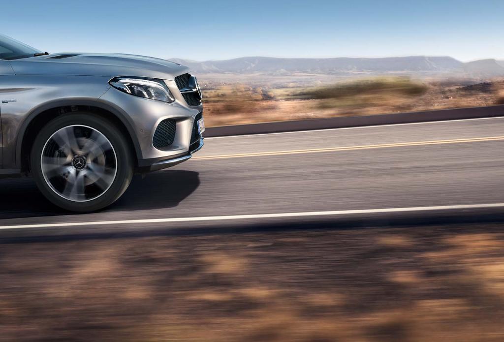 I nya hjulspår Mercedes-Benz GLE Coupé förenar närvaron hos en suv med dynamiken och smidigheten hos