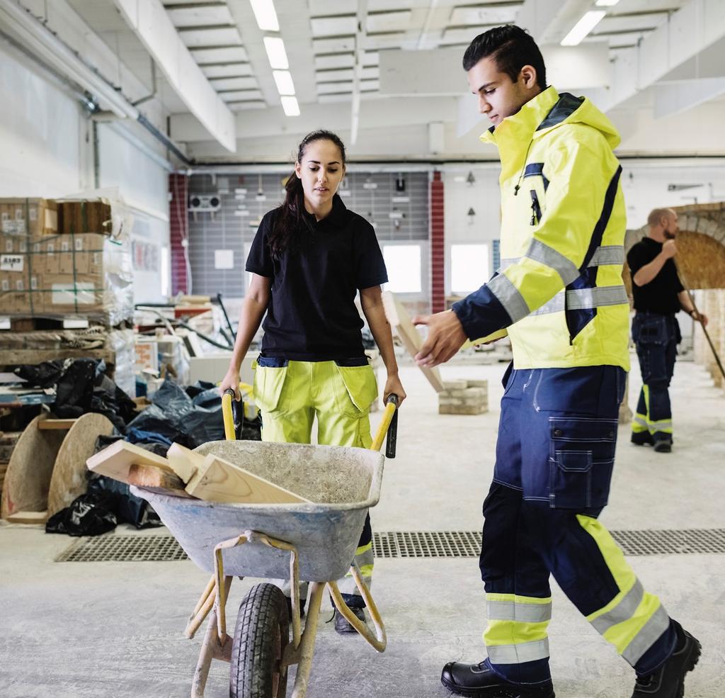 Fler ska komma i arbete Fler och snabbare vägar till jobb Aktiv arbetsmarknadspolitik Ingångsavdrag Etableringsjobb Ingångsavdrag Höjd kompetens och mer omställning