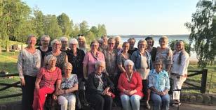 Medlemmarna i Norrköping Norra IWC förlade i maj vårutflykten hit och blev guidade av Elisabeth iförd en dräkt i blått och tegelrött.