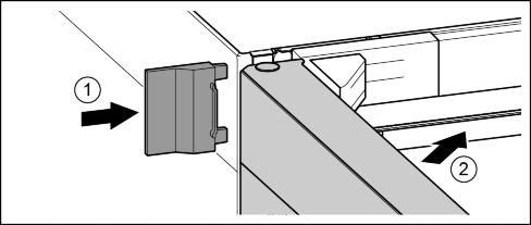 u Stötta dörren: Skruva ut justeringsfoten ur lagerbocken nedtill med en U-nyckel (10 mm) tills den ligger mot golvet, vrid den sedan 90. 4.3.8 Sätt på skydden Fig.