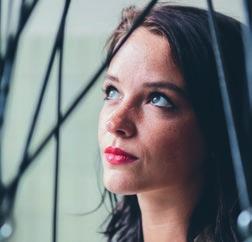 richt zijn blik op de toekomst tijdens het openingsweekend 24 Yinka Kuitenbrouwer en de prijs van de vooruitgang 26 CC De Grote Post Highlights september 28 Jan Seys (vliz) over de drie thema s van