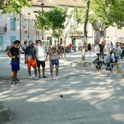 spårvagnshållplats byggs centralt på torget.