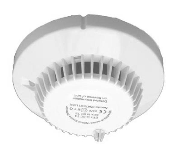 Isolatorn är en säkring som förhindrar uppkomsten av gnistor och värme i IS-kretsen. Isolator-A ansluts till slinga In och Ut och får då spänningsförsörjning.