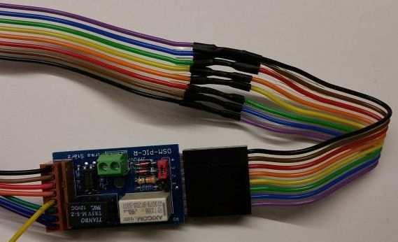 Funktionsbeschreibung Jumper JP Mit dem Jumper JP kann die Geschwindigkeit der Drehscheibe eingestellt werden: Ohne Jumper V Minimale Geschwindigkeit Von zu 2 V2 Mittlere Geschwindigkeit Von 2 zu 3