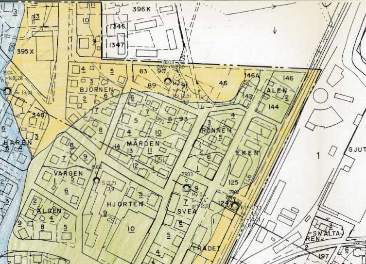 Geotekniska förhållanden Enligt utredningen över det geotekniska läget (Backö 1983) för området visar den att område består av finsediment såsom lera och silt men att även organiskt jordmaterial kan