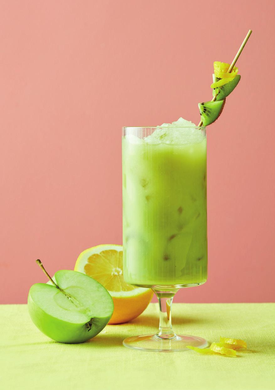 Green garden 2 dl Bravo Smoothie i smaken Kiwi/Grönt Äpple/Zucchini 2 cl vodka citron 2 cl Limoncello 1 dl tonic