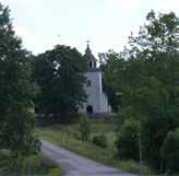 se/sodraoland Facebook och Instagram: Svenska n Södra 15/7-28 /7 kl.11-16 Vit trä från 1300-talet. Altartavla från mitten på 1800-talet.
