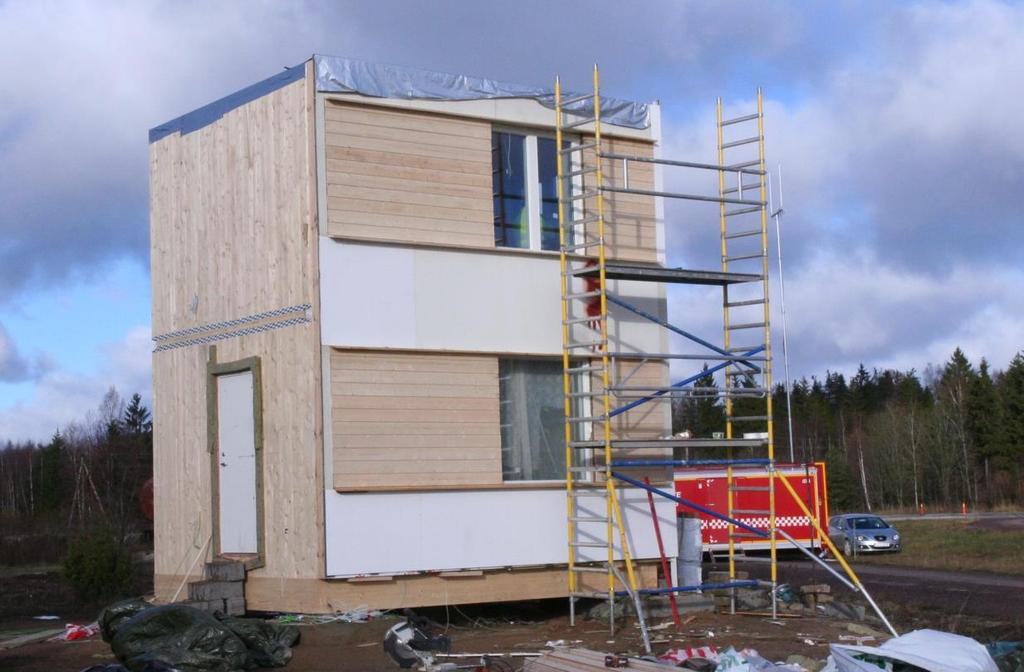 24 4.3 Dimensionering av fasader I Sverige ska ytterväggar inklusive fasader dimensioneras enligt Boverkets byggregler (BBR).