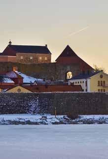 MUSEUM BUTIK KAFE tis-fre 10-16 lör-sön 12-16 samt helgdagar 12-16 Varbergs fästning www.
