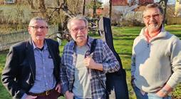 Folkmusikgruppen Blå dager Juli Fr 19 Folkmusikgruppen Blå dager En folkmusikgrupp från Västsverige.