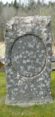 På Lagmansereds kyrkogård finns några gravvårdar av denna typ, exempelvis i kvarter A nr 88, rest över Lars Wennberg