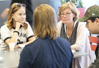 se/att-soka, hittar du information och länkar till det mesta du behöver veta inför valet. Där finns också en länk till ansökan som görs på nätet. Varje program har egna sidor på eskilstuna.