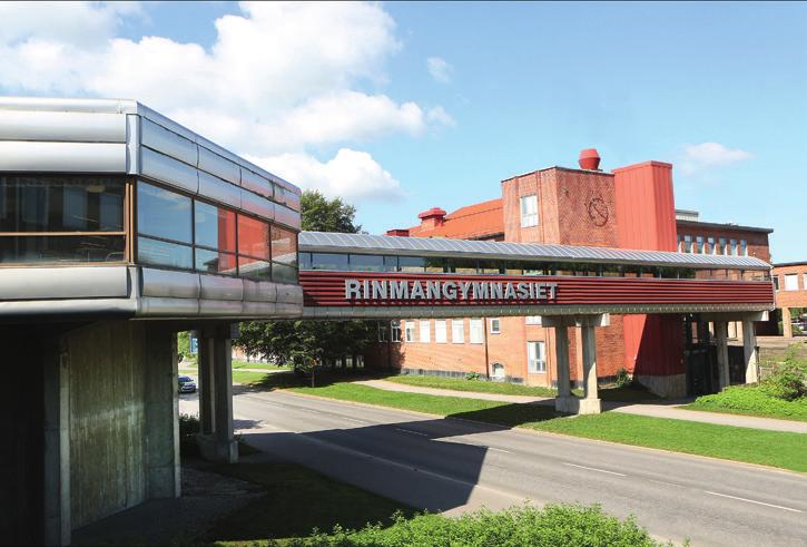 Foto: Johan Bokström På Rinmangymnasiet är våra Industri-, Teknik-, Vård- och omsorgsutbildningar collegecertifierade vilket står för kvalité och ett tätt samarbete med Mälardalens Högskola.