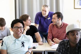 Där finns också en länk till ansökan som görs på nätet. Varje program har egna sidor på eskilstuna.se/gymnasium. Ämne Sam/Ekonomi Natur IB is well known to us as excellent preparation.