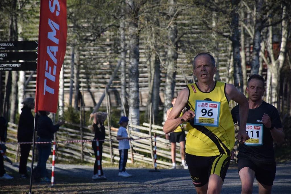 Bengt Näsholm spurtar i