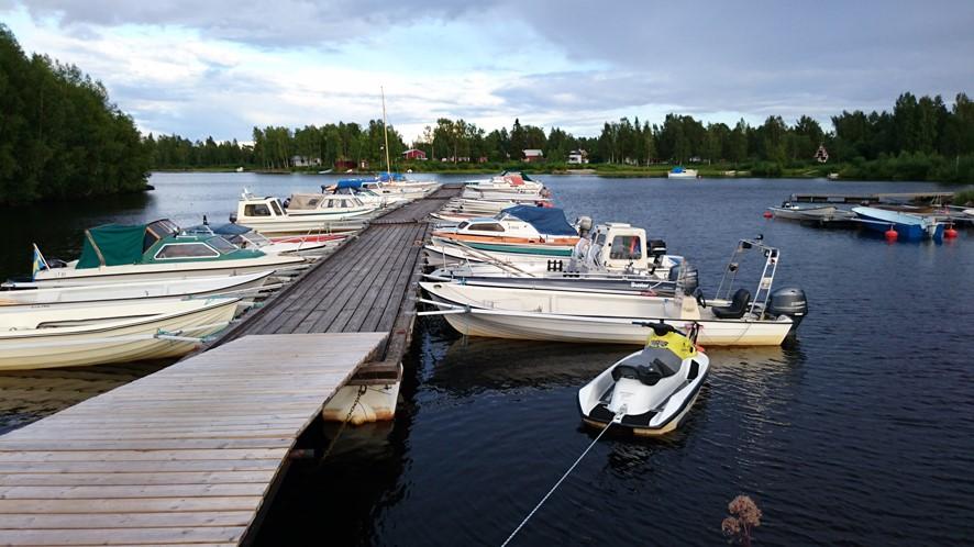 Seskarö Båtklubb Seskarö Båtklubb har hållit sitt årsmöte onsdagen den 20 februari 2019. Till mötesordförande valdes Göran Wigren.