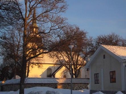 Församlingsinstruktionen slår fast att alla människor oavsett ålder, kön, etnicitet, trostillhörighet, fysisk eller psykisk funktionsnedsättning, sexuell läggning etc.