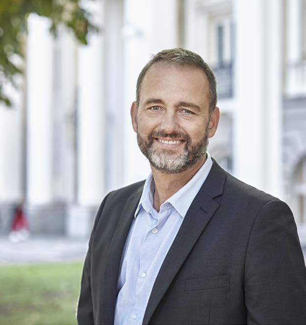Gymnasiechefen har ordet Per Brahegymnasiet en skola att vara stolt över! Det är ett stort beslut du är på väg att ta. Därför hoppas vi att det som står i vår katalog kan hjälpa dig.