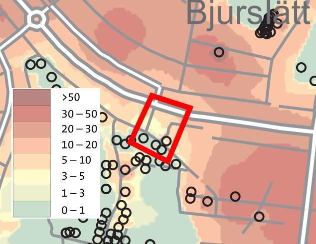 Figur 4: Utdrag av SGU:s geologiska jordartskarta (t.v.) och jorddjupskarta (t.h.), redovisas även i BILAGA C. (T.v. Gul färg betecknar lermark, Röd färg betecknar berg) 6.