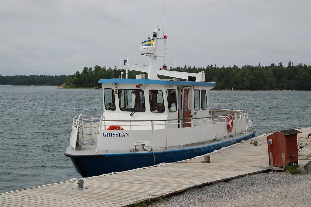 10 Lägergrupper på Vässarö Reseinformation Precis som alla andra värnar vi om miljön. Vi försöker därför samköra båttransporter så långt det är möjligt.