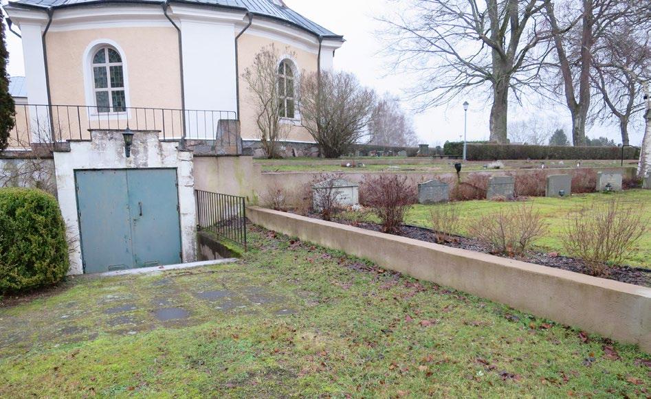 Dagvattenledning Mörlunda kyrka efter åtgärd. Koret.