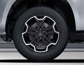 m MER INFORMATION om däck och Mercedes-Benz originaltillbehör finns på http://configurator.mercedes-benz-accessories.
