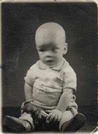D Som baby et var en iskall vinterdag i Varberg fredagen den 1 januari 1937, den dag