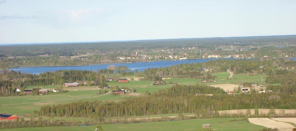 Bön för Ockelbo Käre Gud, tack för Ockelbo; skogarna, sjöarna och ljuset över åsarna, som vittnar om din godhet, tack för bygdens människor.