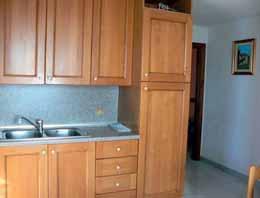 sezónu atypické řešení apartmánu se samostatným vchodem do jednoho pokoje s koupelnou omezená kapacita jen 1 apartmánu, tudíž