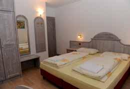 11 ne CHALET LE CASCATE od 6.590 Kč os. / 7 nocí CENÍK SKIPAS C 119 12 ne CHALET ZEMBRO od 9.