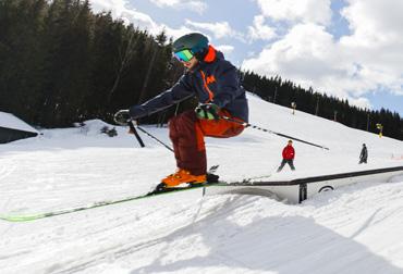 gemenskapen. Skolpriser Skipass Skidhyra Snowboard Vardagar (v.