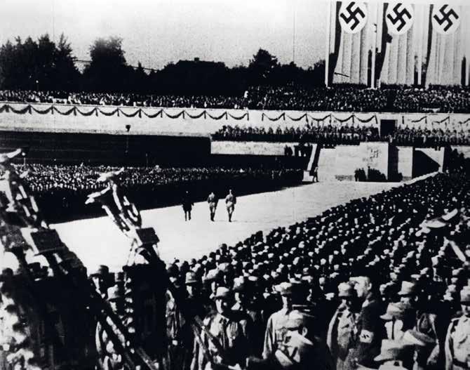 Bild ur Viljans triumf av Leni Riefenstahl, Tyskland 1934. Foto Everett Collection TT.