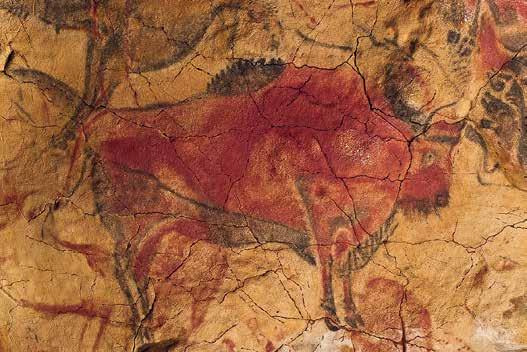 Grottmålningar För 40 000 15 000 år sedan uppträder för första gången avbildande konst i Europa. Bilderna består av handavtryck och djur som uroxar, bison, hästar, hjortar och bergsgetter.