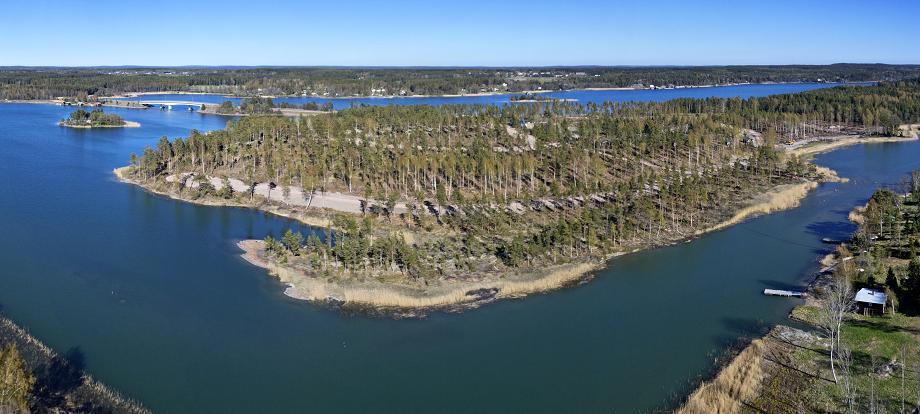 FÖR ETT BÄTTRE LÄGE På vackra Öra holme, söder om Marsunds bro, i Hammarlands kommun är nu ett bostadsområde planlagt och färdigställt.