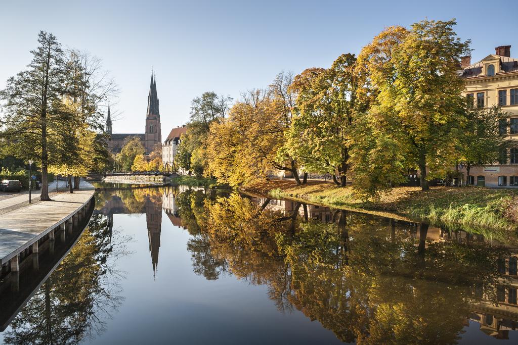 Månadsblad oktober 2019 Träffpunkt Karl-Johan En mötesplats för dig som är senior 65+ Här är du välkommen för en stunds sällskap, ta en kopp kaffe, läsa dagens UNT eller delta i de aktiviteter som