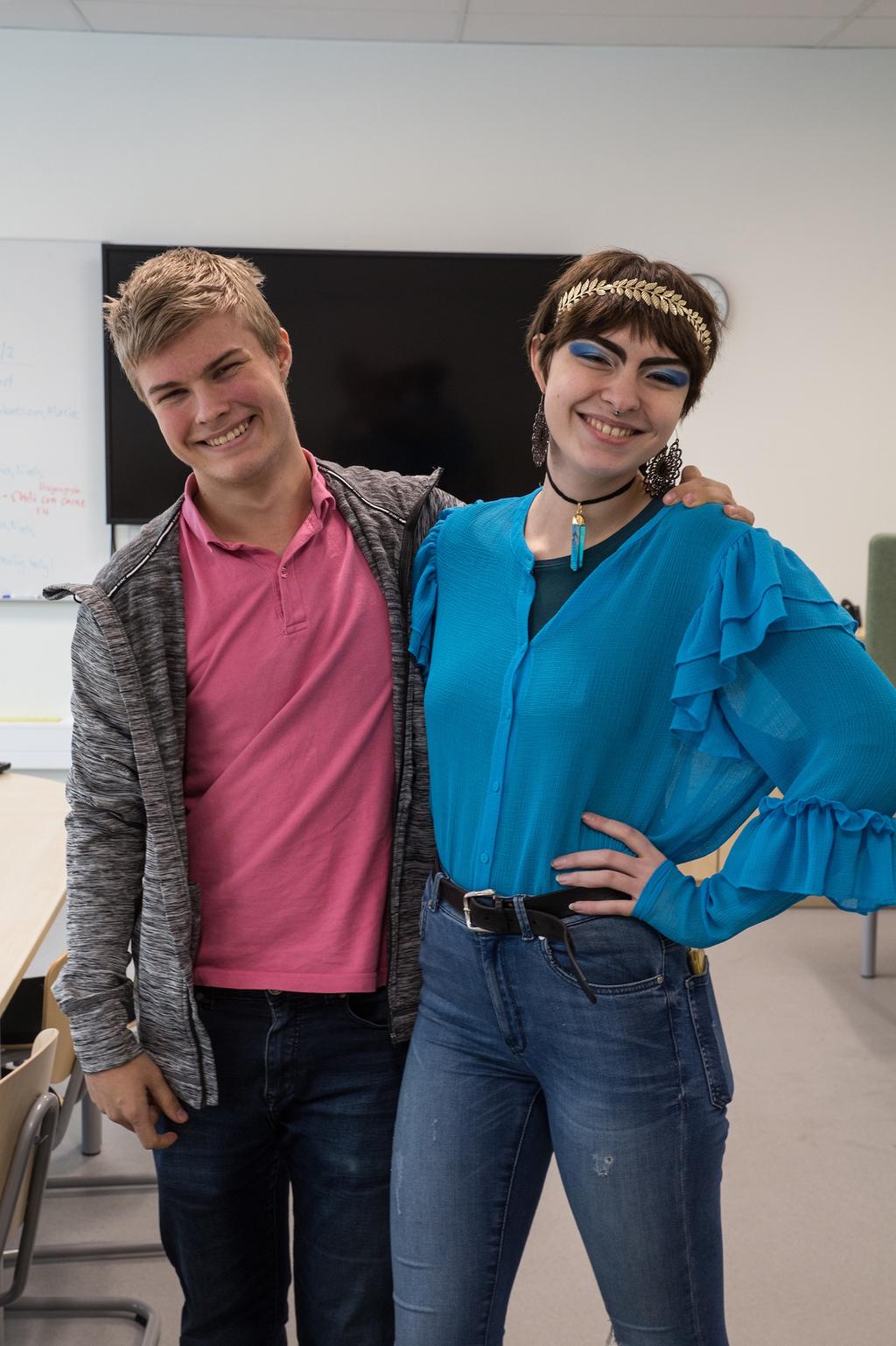 Skolmyndigheter Skolinspektionen Granskar att skolor följer lagar och regler. Bedömer ansökningar om att driva fristående skola.