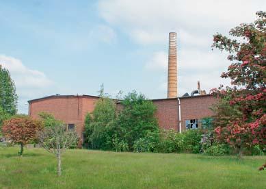 Skrombergaverken och möbelaffären är välkända företag på orten. Jörgen Hansson är ordförande i kyrkorådet i Ekeby. Vi träffas i Ekebygården, det stora gula huset som förr varit prästgård.