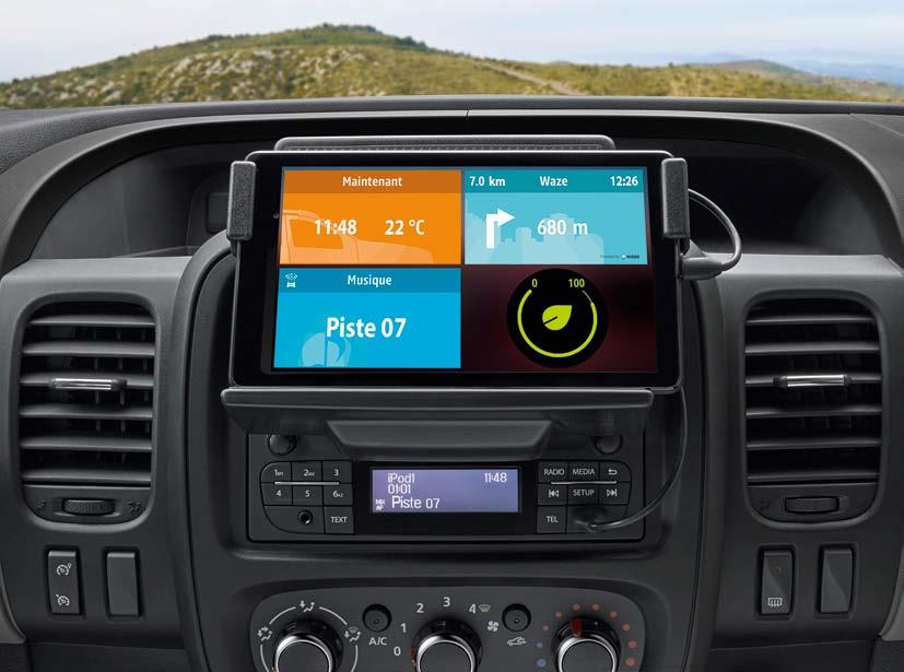 Med R&Go-appen kopplar du ihop din smartphone eller platta med bilen så att du kan styra alla multimediafunktioner. Ännu mer körglädje, ännu högre säkerhet. 1.