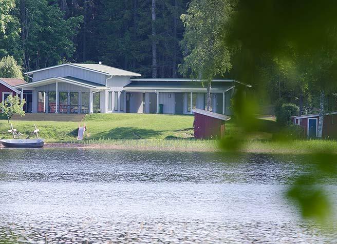 Längtan till sommar och sommarlov kan kännas lång och jobbig men häng inte läpp, snart är sommarlovet här och våra härliga daglägerveckor i Kyrkans stuga.