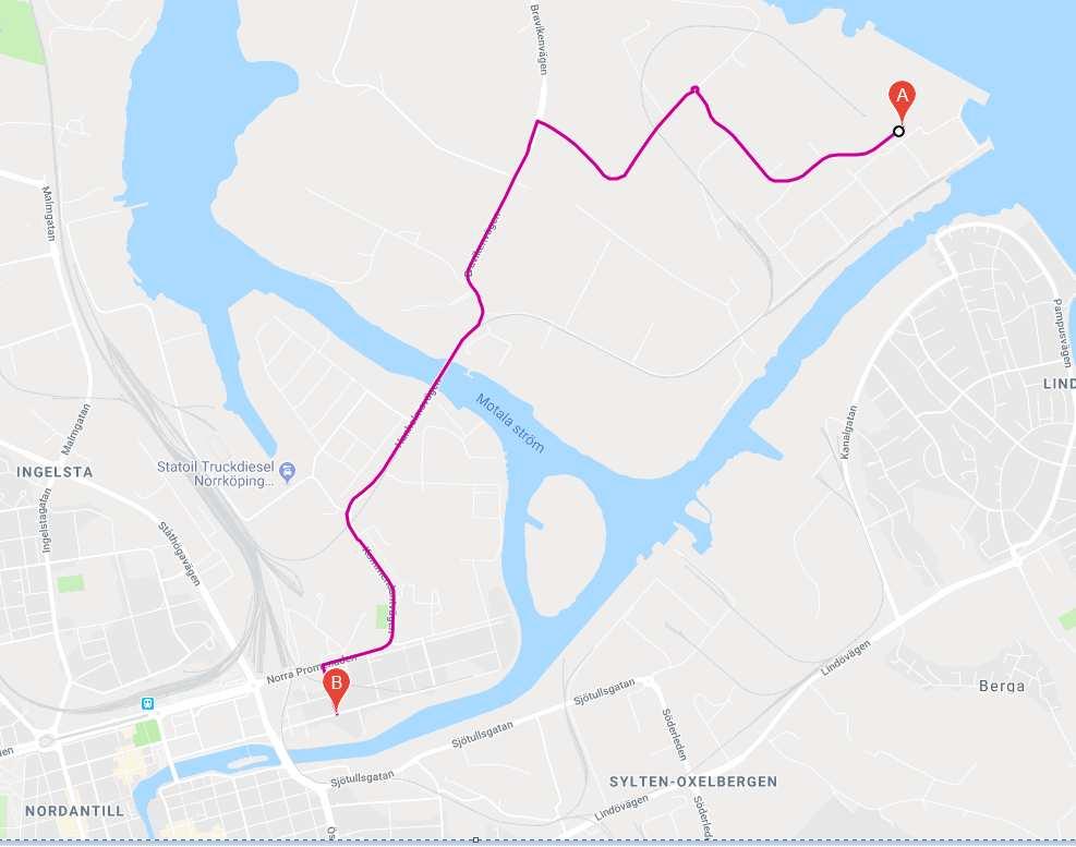 Den svarta linjen i figuren anger vart lotsplikten börjar, denna sträcka är ca 69,5 km = 37,53 nm in till Norrköping hamn och med en hastighet om 11,3 knop tar det ca 3,3 timmar att färdas denna