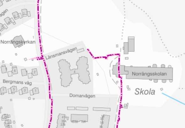 21 Samrådshandling Ledningarna ska vara kvar. Ledningsrätterna påverkas därför inte av planförslaget. Bild 10. Karta från Länsstyrelsen i Västerbotten som visar ledningsrätter inom planområdet.