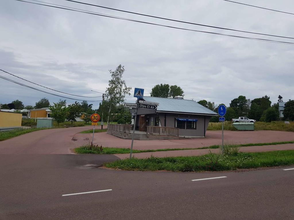 affärsbyggnad: På