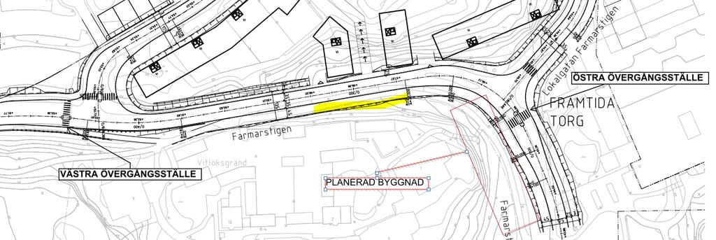 Farmarstigen: Ny projektering innebär att befintlig centrumlinje delvis flyttas ca. 5 m mot öst.för att skapa utrymme för nya byggnader på västra sida av gatan.