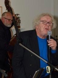 Lennart Hellsing och fyra katter i rim och musik Agneta och