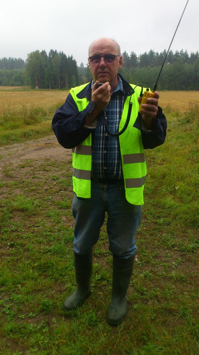 Både Eva och Jan är radioamatörer. sig att han blev nykterist. Hans syskon var ju inte det.